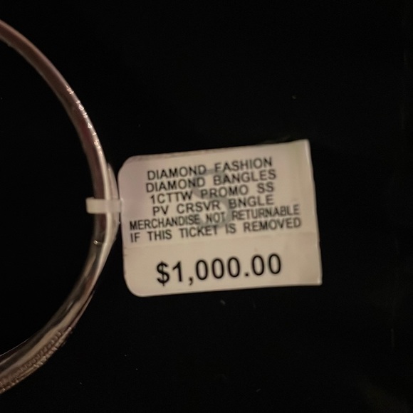 Macys Fine Jewelry Diamond Bracelet Bangle Women’s - Picture 3 of 8